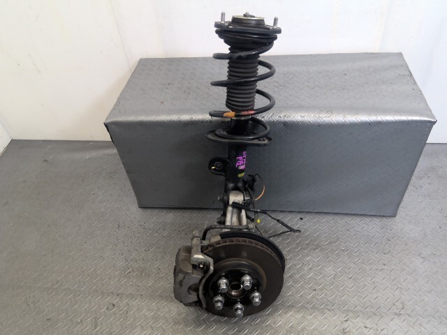 プリウス ZVW30 左 フロント ストラット サスペンション 48520-80228拍卖