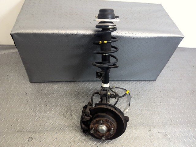 エブリィ DA64V 右 フロント ストラット サスペンション 41601-68H50拍卖