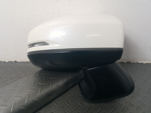 シャトル GP7 右 ドア ミラー 76208-T5A-J31 NH788P拍卖