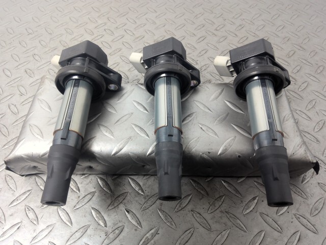 ミラココア L675S イグニッションコイル 19500-B2050 3本セット拍卖