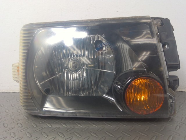ミニキャブ U61V 右 ヘッドランプ ライト 8301A454拍卖