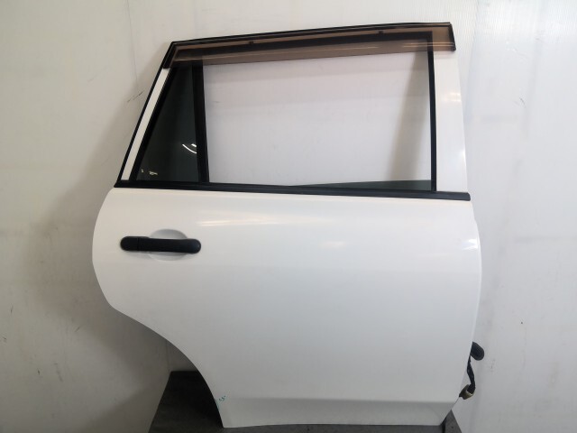 ファミリア BVY12 右 リア ドア パネル 1N12-72-020 A3M拍卖