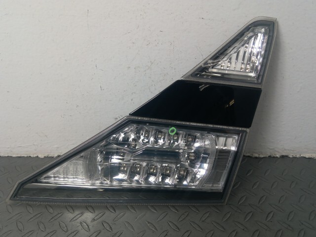 ヴェルファイア ANH20W 右 フィニッシャー テール ランプ 81580-58181拍卖