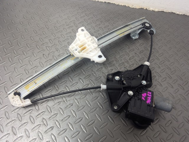 アクア 6AA-MXPK11 右 フロント ドア レギュレター モーター 85710-K0070拍卖