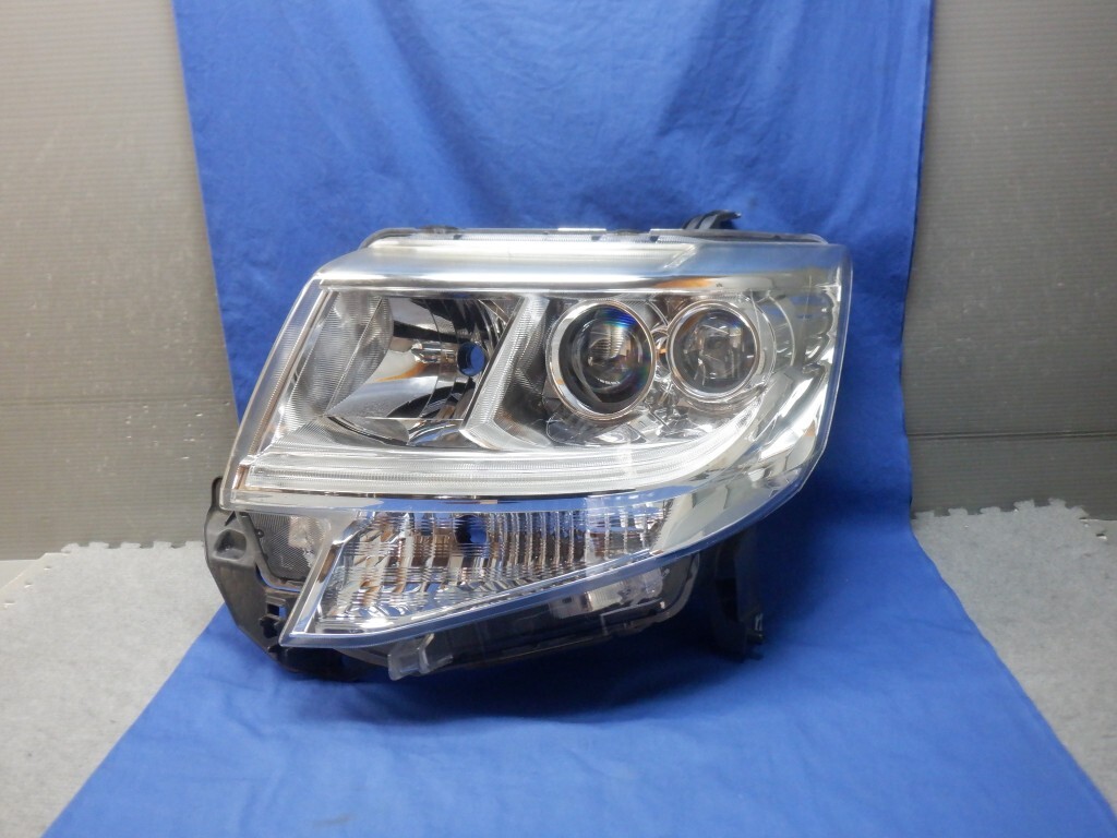 タントカスタム LA600S/LA610S メッキ 左ヘッドライト LED 100-51392 (Z4046)拍卖