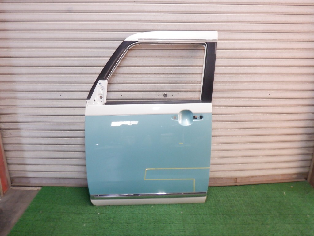 ムーブキャンバス LA800S/LA810S 左フロントドア (A4058)拍卖