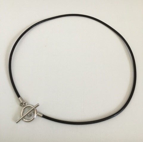 即決・マンテル金具の革チョーカー、2mmタイプ拍卖