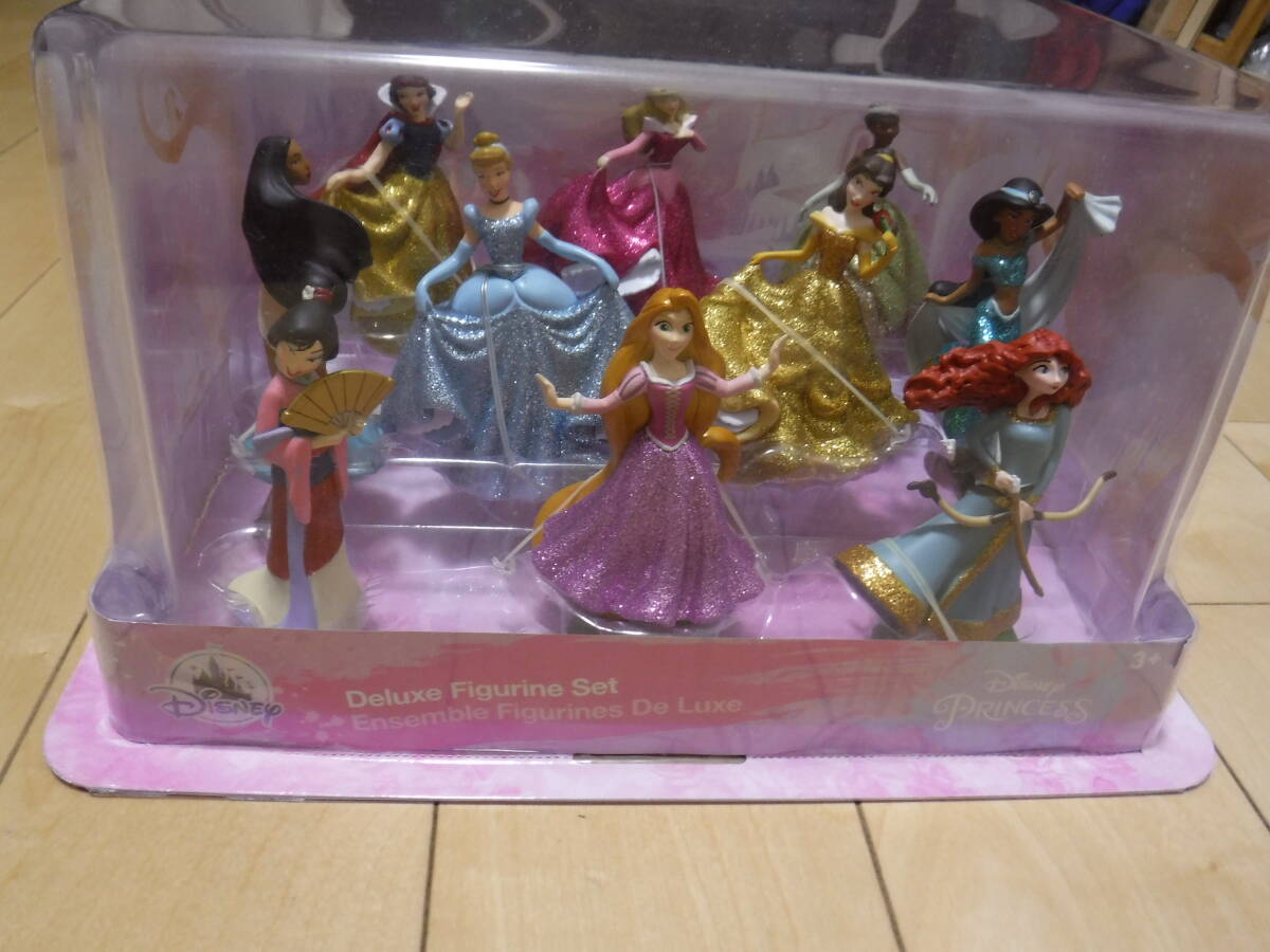 新品 Disney PRINCESS Deluxe Figurine set ディズニー メリダ ラプンツェル 白雪姫 美女と野獣 ベル アラジン拍卖