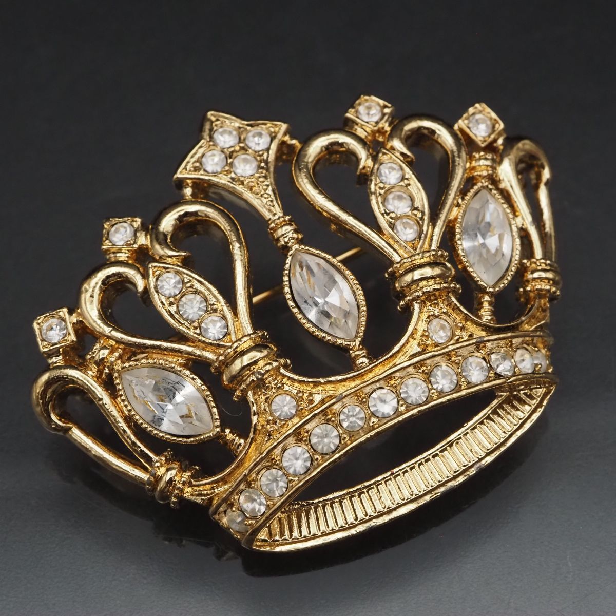 G177 KJL for AVON エイボン ブローチ ラインストーン クラウン 王冠 ゴールド デザイン拍卖