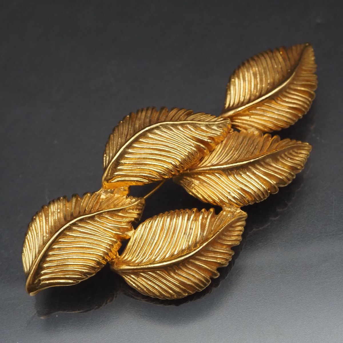 G184 NAKAGAWA TOKYO ブローチ リーフ ゴールド デザイン拍卖