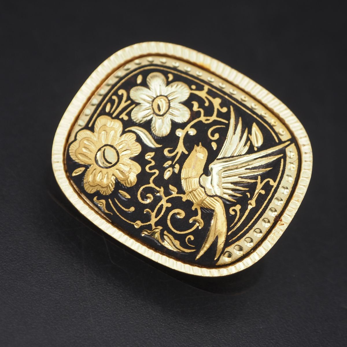 G314 金工 象嵌 ブローチ 花鳥柄 ゴールド デザイン拍卖