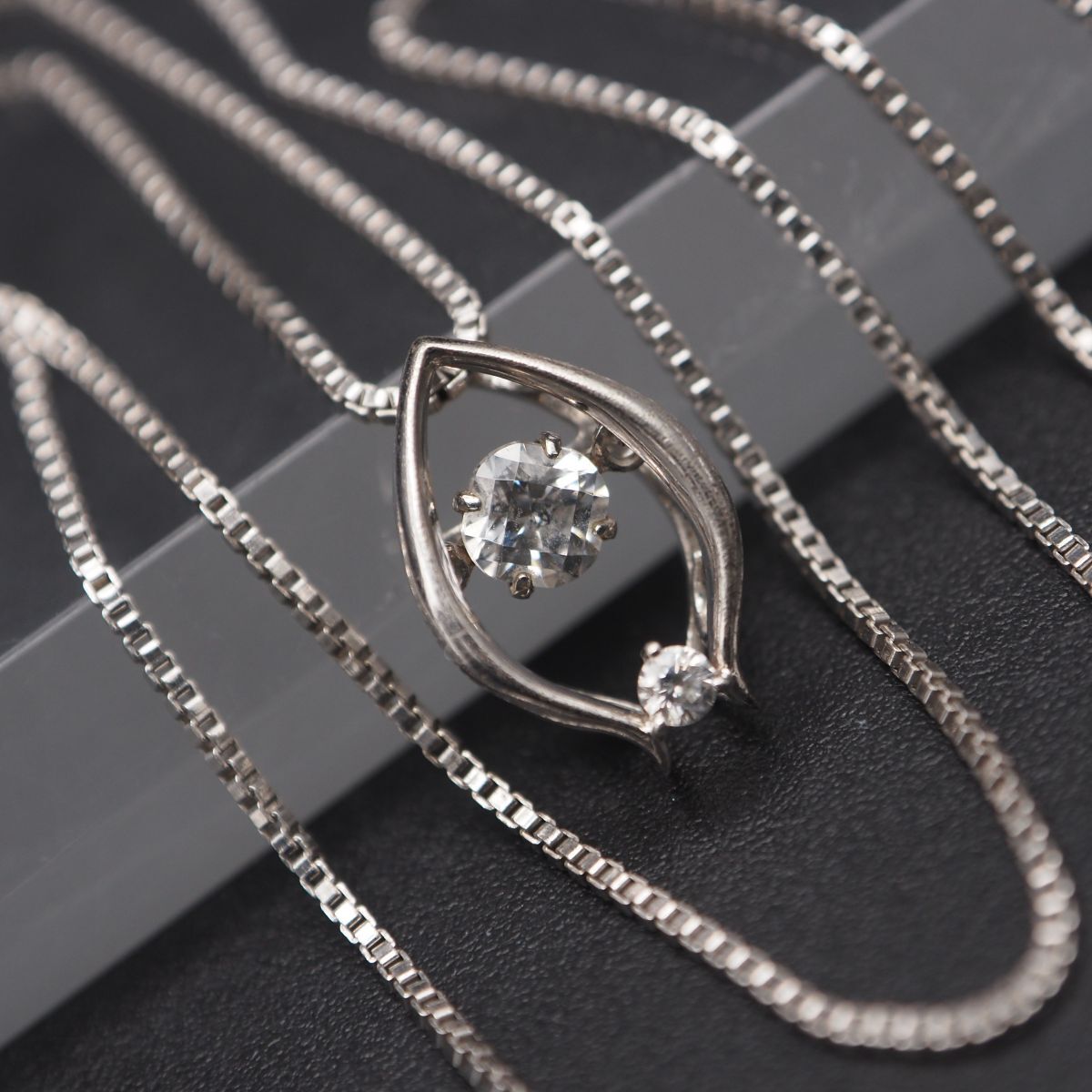 G308 Crossfor クロスフォー CF SILVER925刻印 ペンダント ネックレス ダイヤモンド風 ダンシングストーン デザイン シルバー拍卖