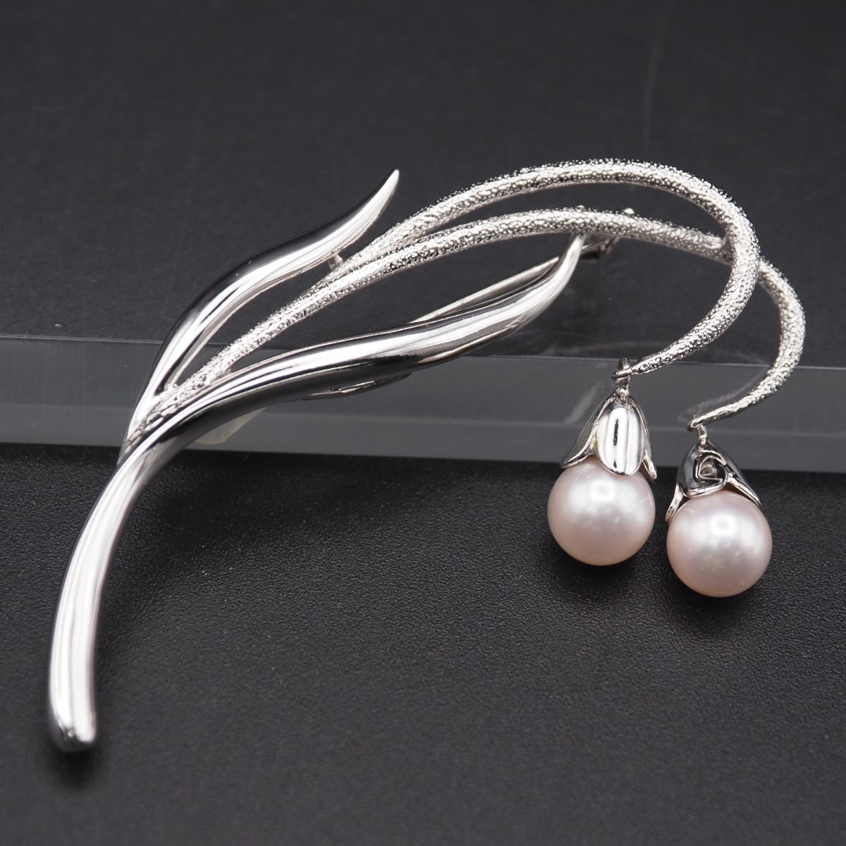 G668 本真珠 7.6mm2珠 パール SILVER刻印 ブローチ デザイン シルバー コサージュ 6月誕生石拍卖