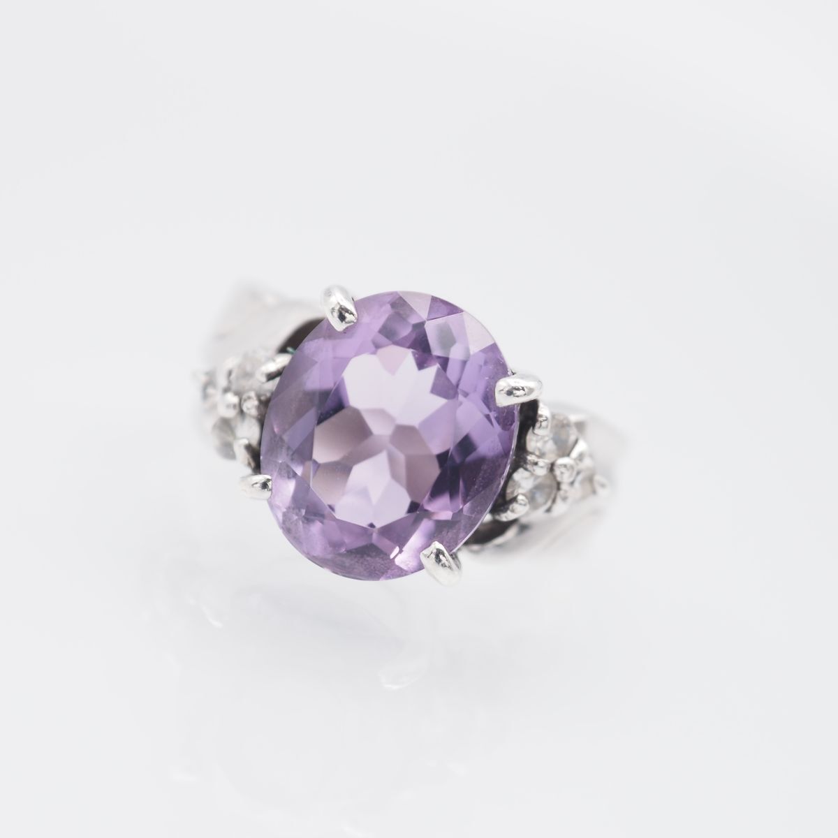 G611 アメジスト ダイヤモンド風 925刻印 リング デザイン シルバー 指輪 2月誕生石 12号拍卖