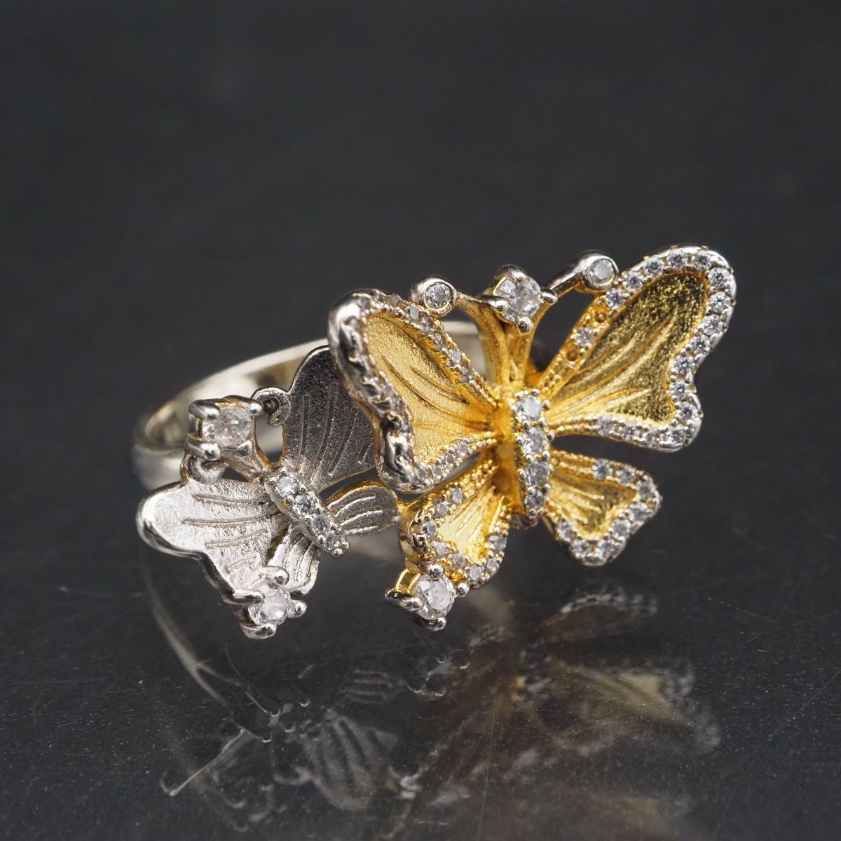 G892 ダイヤモンド風 リング 蝶 バタフライ ゴールド デザイン シルバー 指輪 19号拍卖