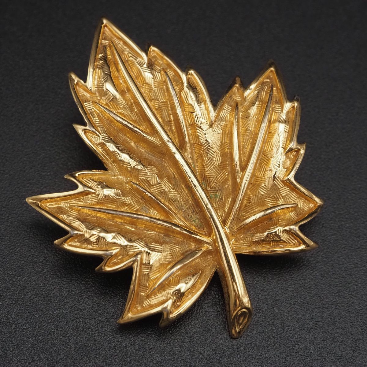 G258 ドーラン D'ORLAN ブローチ メープル リーフ 楓 ゴールド デザイン拍卖