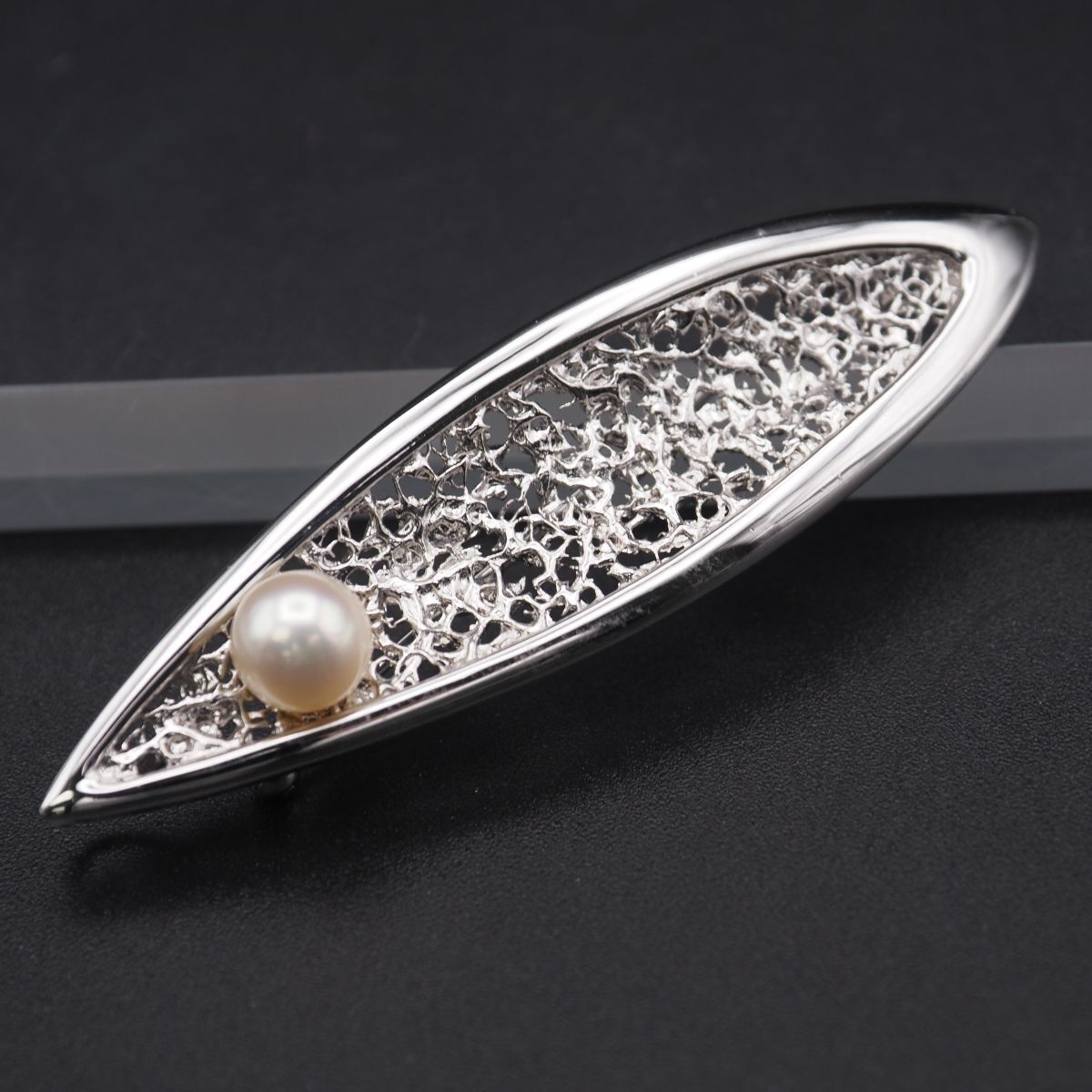 H081 本真珠 7.3mm珠 パール SILVER刻印 ブローチ デザイン シルバー コサージュ 6月誕生石拍卖