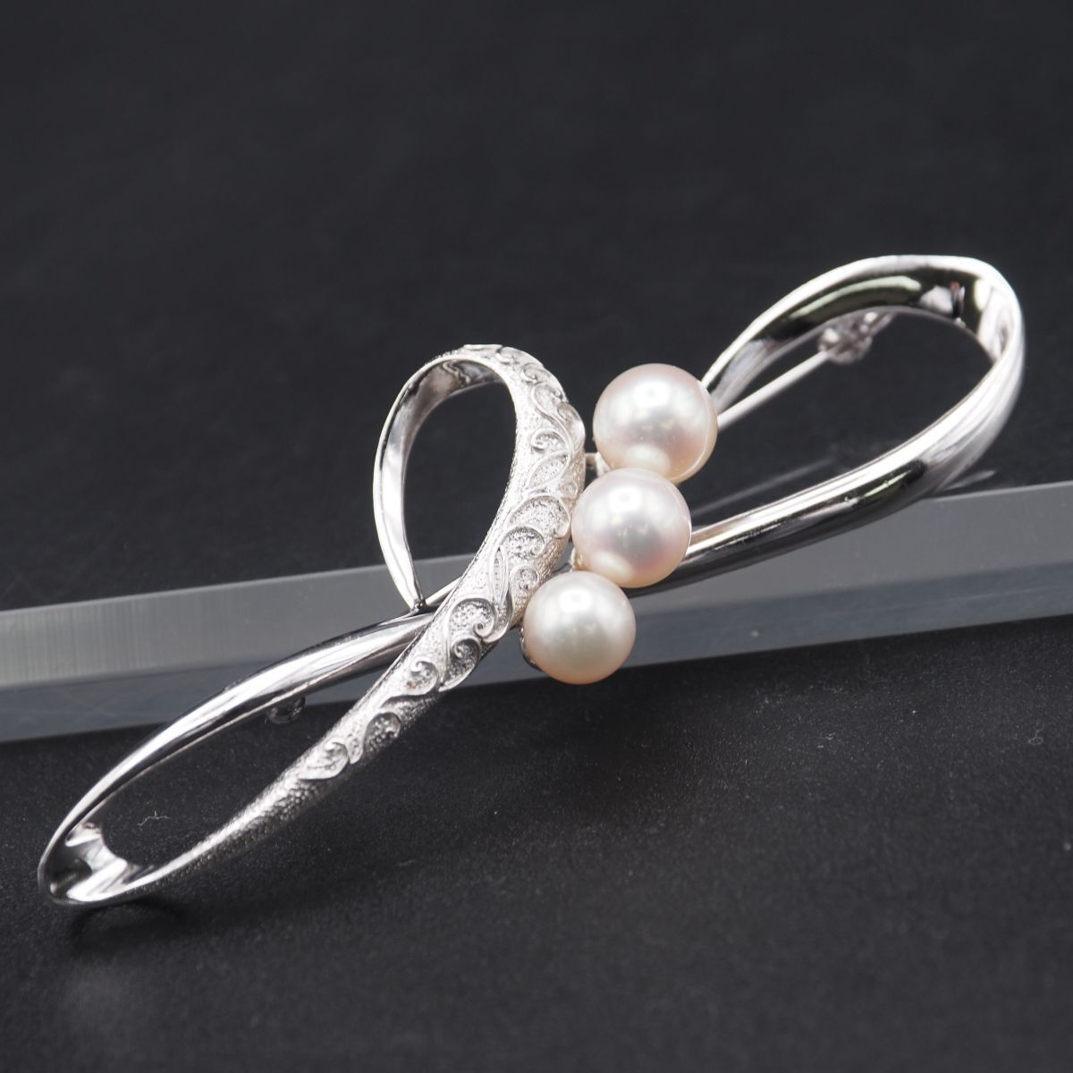 H080 本真珠 6.9-7.9mm3珠 パール SILVER刻印 ブローチ デザイン シルバー コサージュ 6月誕生石拍卖