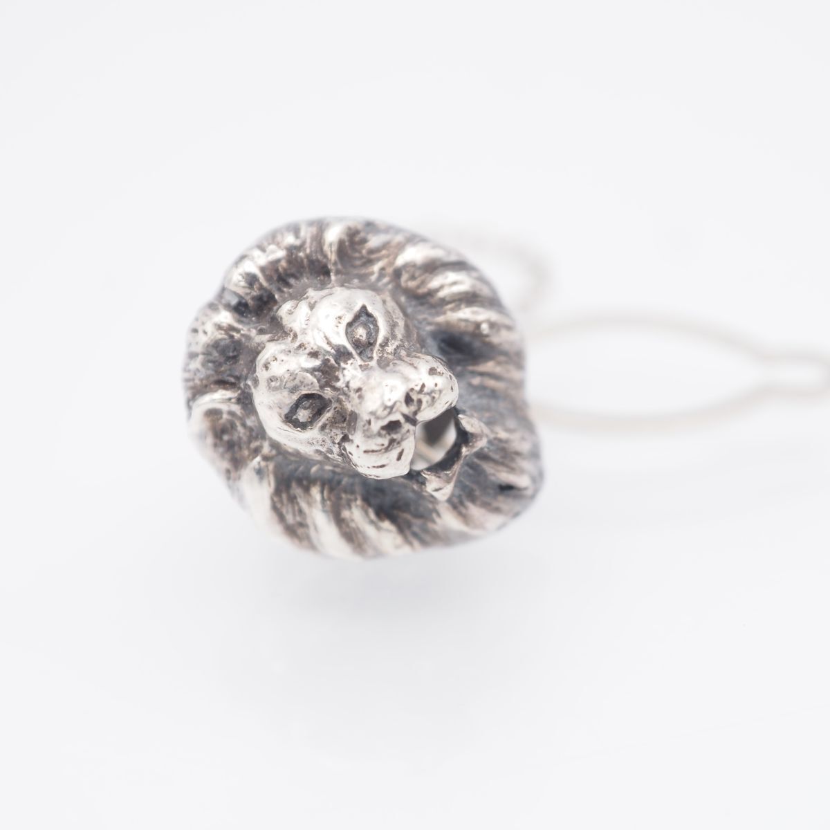 H447 ヴィンテージ ピンブローチ ライオン デザイン シルバー ラペルピン拍卖