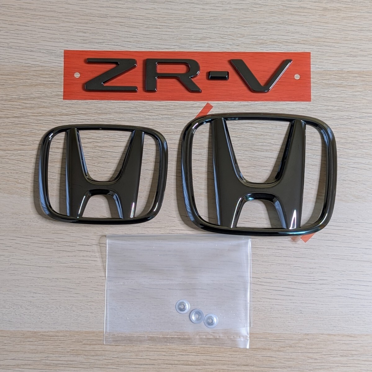 【送料無料・未使用】ホンダ ZR-V 純正 ブラックエンブレムセット(フロント/リアHマーク)08F20-3M0-000B Honda Access 正規品 メッキ黒拍卖