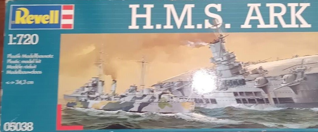 REVELL HMS ARK ROYAL 1:720拍卖
