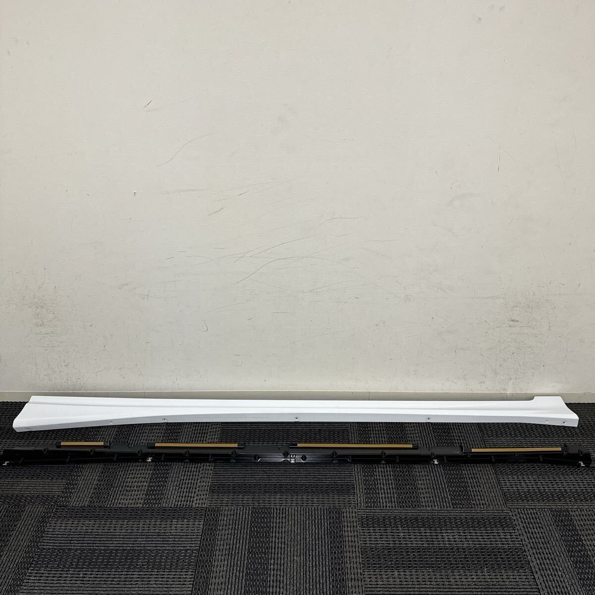 新品未使用 LEXUS レクサス ES300h 純正OP 右 運転席 TRD F-SPORT Fスポーツ サイドスカート 083 ホワイトノーヴァガラス MS344-33006-A0拍卖