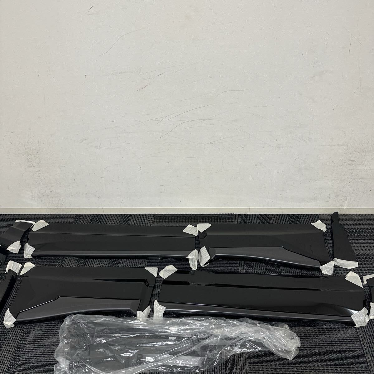 新品未使用 MXUA80 AXUH80 80系 ハリアー 純正 モデリスタ サイドスカート 左右セット 1台分 AVANT EMOTIONAL STYLE 黒 219 ブラック拍卖