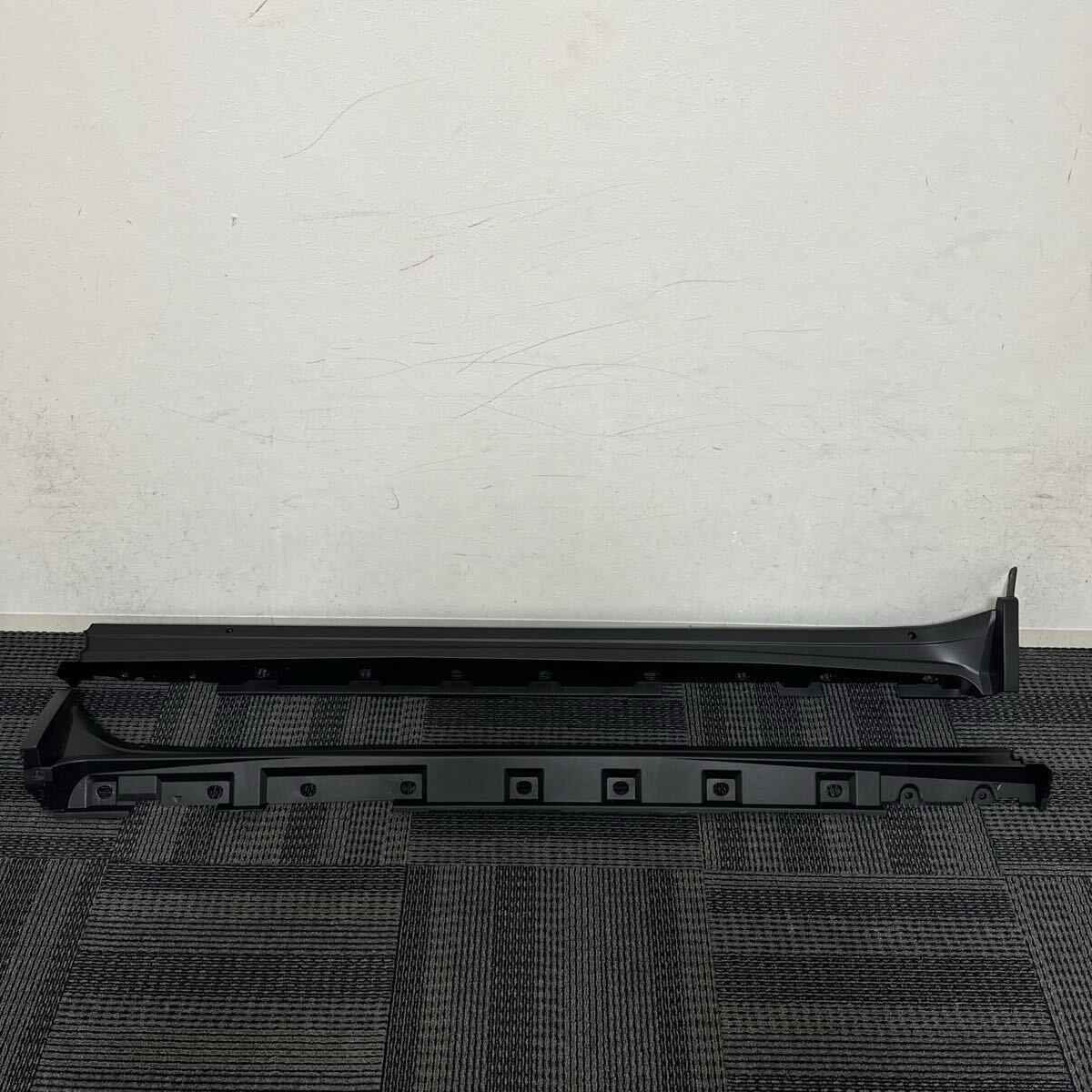 新車外し 超美品 トヨタ MXUA80 MXUA85 AXUH80 AXUH85 80系 ハリアー 純正 サイドステップ サイドスカート 左右セット 75860-48060 拍卖