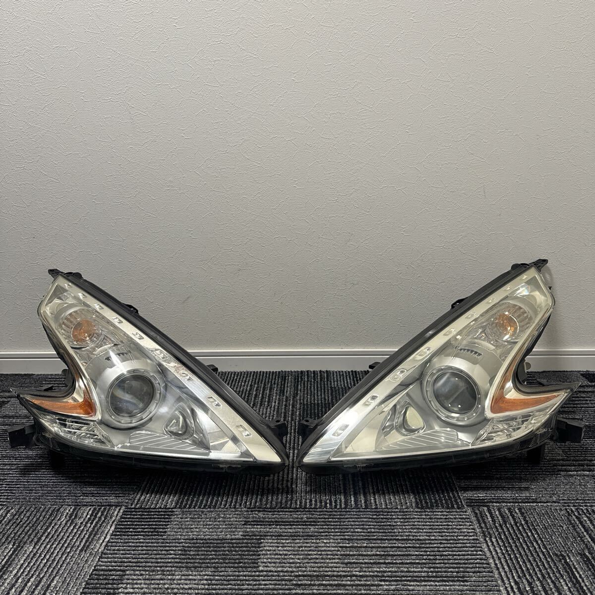 日産 Z34 フェアレディ Z 純正 HID キセノン ヘッドライト 左右セット バーナー バラスト付き KOITO 100-63055 刻印『Q』拍卖