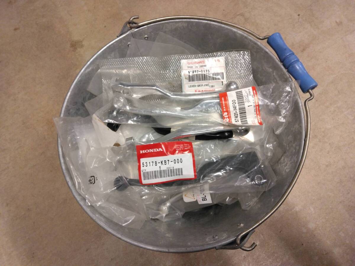 オートバイ ブレーキレバー クラッチレバー XL250R KDX250SR ジェンマ 純正未使用 原付 社外品多数 アルバ 福袋 バケツ拍卖