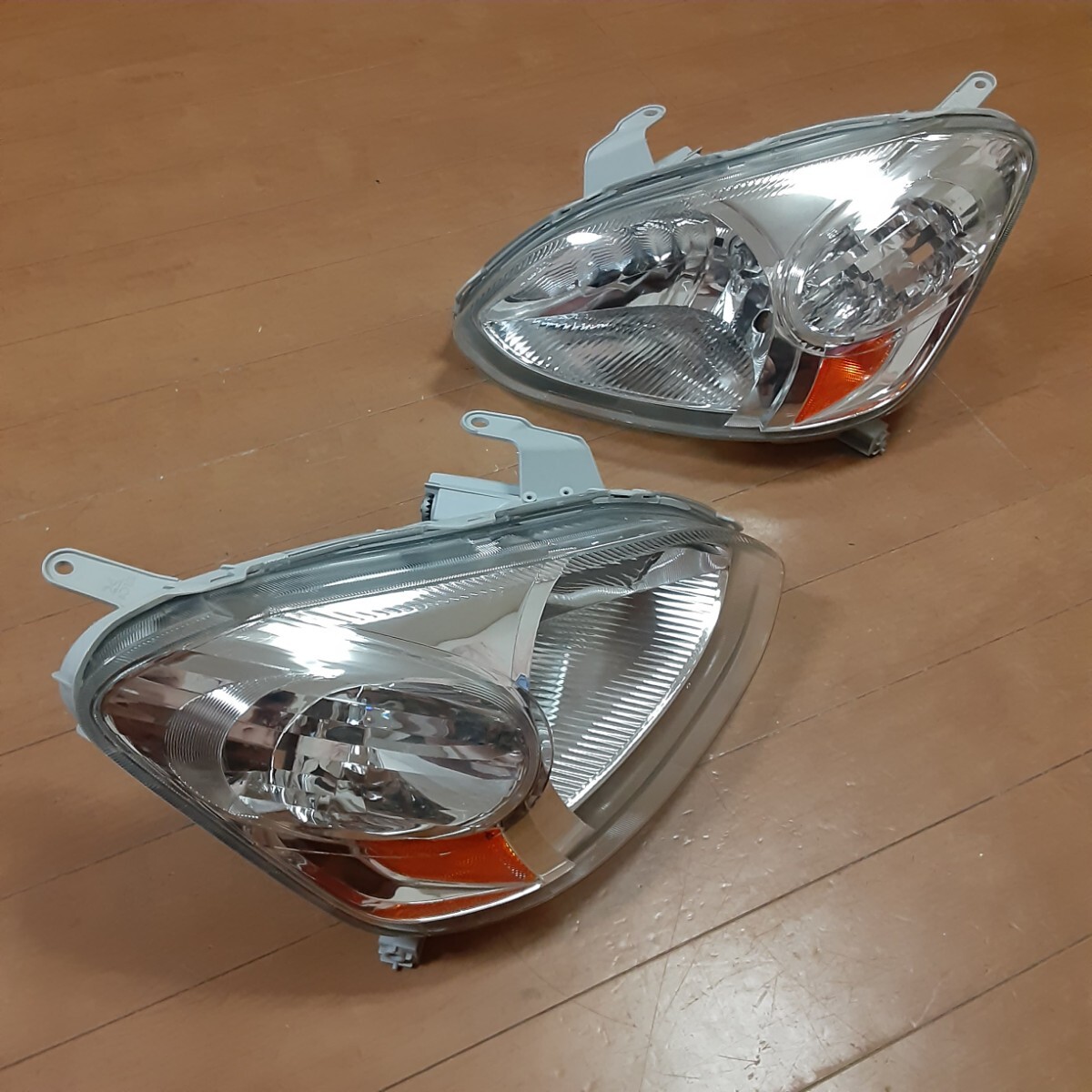 トヨタ 純正 ECHO プラッツ US ヘッドライト テールランプ グリル バンパー エアロ マフラー 車高調 ホイール エンブレム シートカバー 拍卖