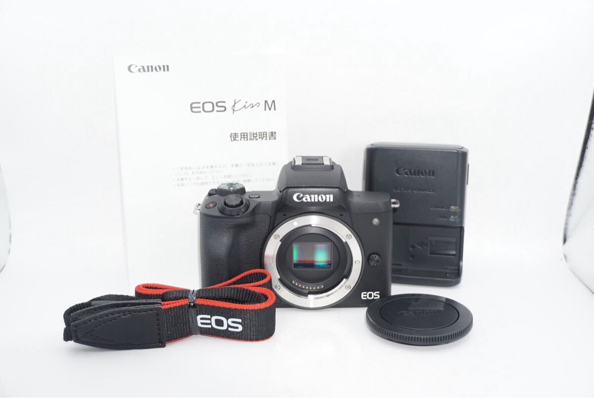 CANON EOS kiss M キャノン EOS kiss M ブラック ボディ ミラーレス一眼レフカメラ EF-M拍卖