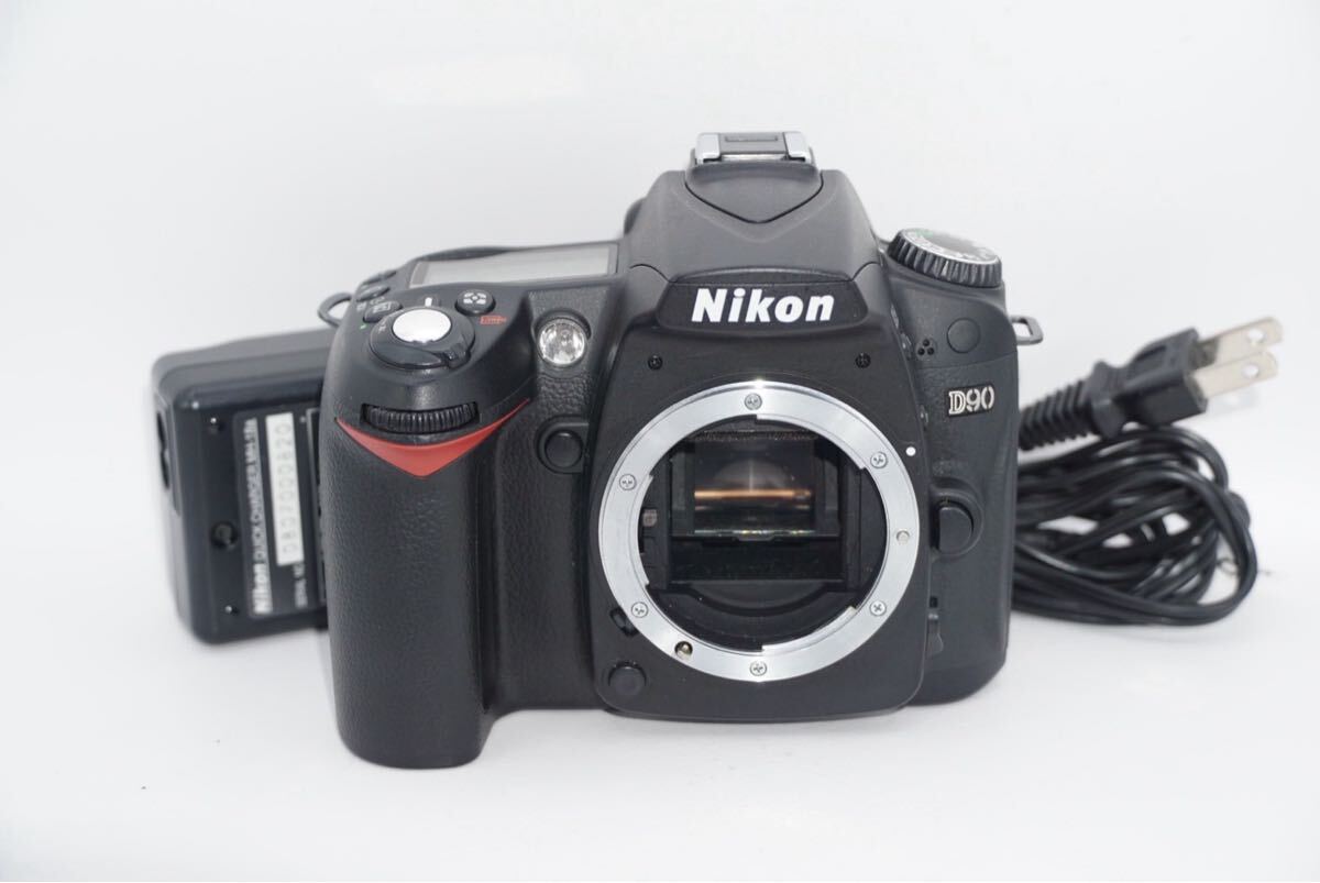 ニコン D90 Nikon D90 ボディ デジタル一眼レフカメラ Body ボディバッテリー/チャージャー付■拍卖