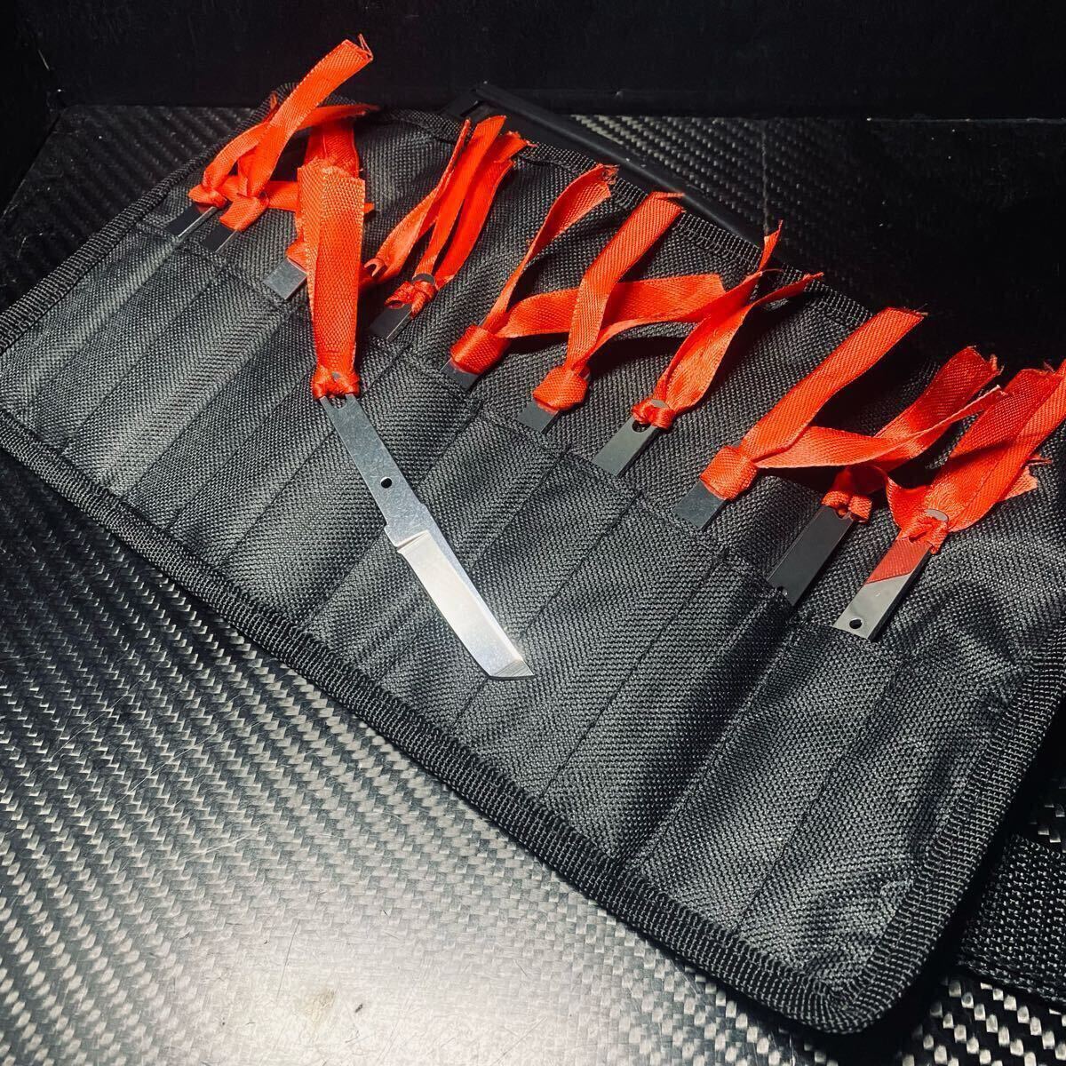 【日本在庫あり 翌日発送 】特製鋼製 サバイバル道具 ナイフ 12本セットアウトドア ハイキング 野外登山 拍卖