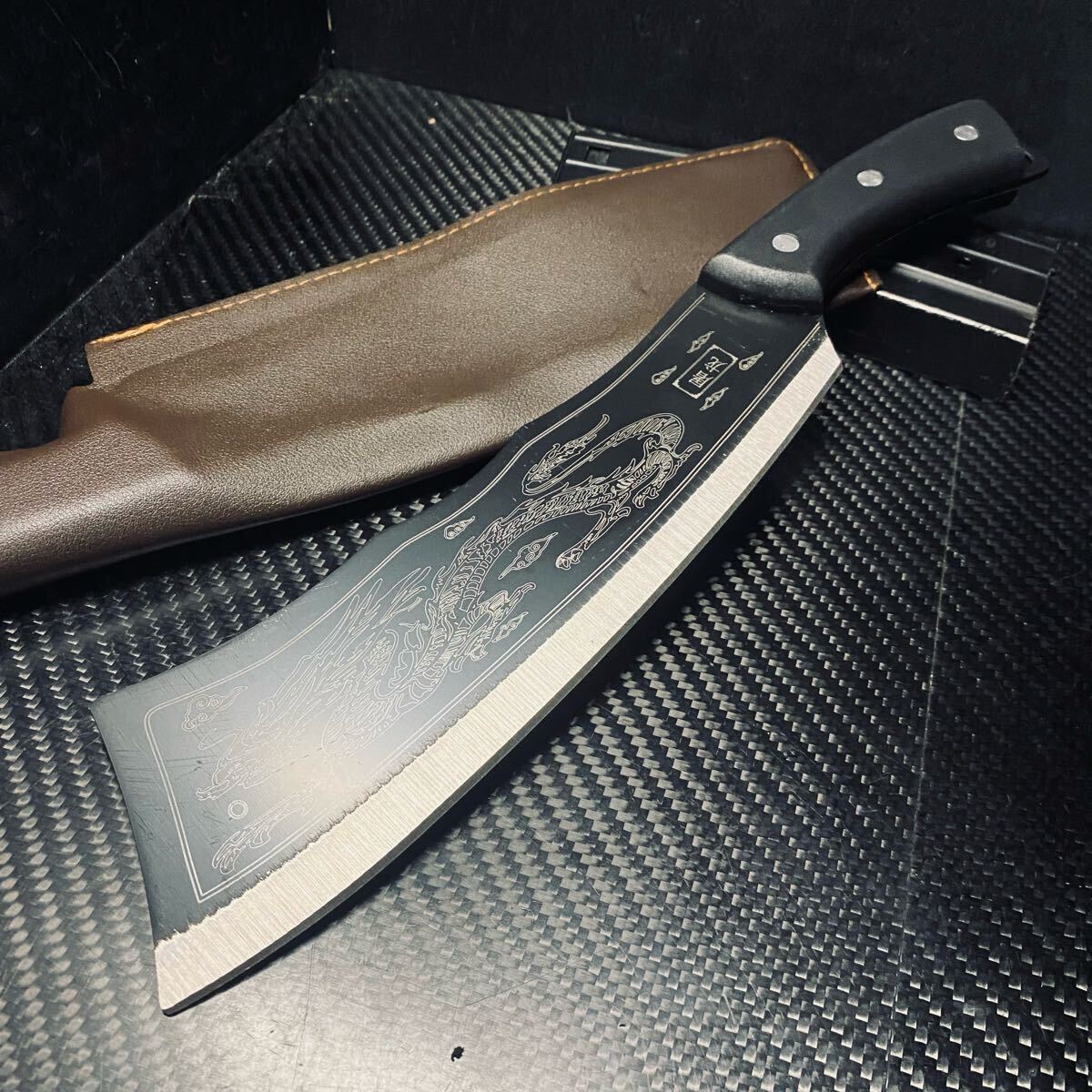 超高品質 サバイバルナイフ 鉈 大工道具 鋼製 薪割り シース付き キャンプ アウトドア ハイキング 258g アウトドア拍卖