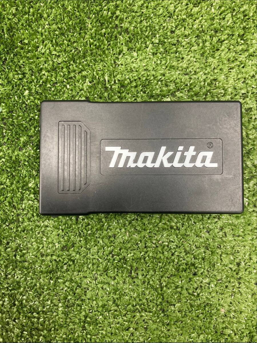 【中古品】【0924】★makita(マキタ) 10.8v充電式ファンジャケット/暖房シリーズ用薄型バッテリ BL1055B A-72126 ITTJMCNP3ASG拍卖