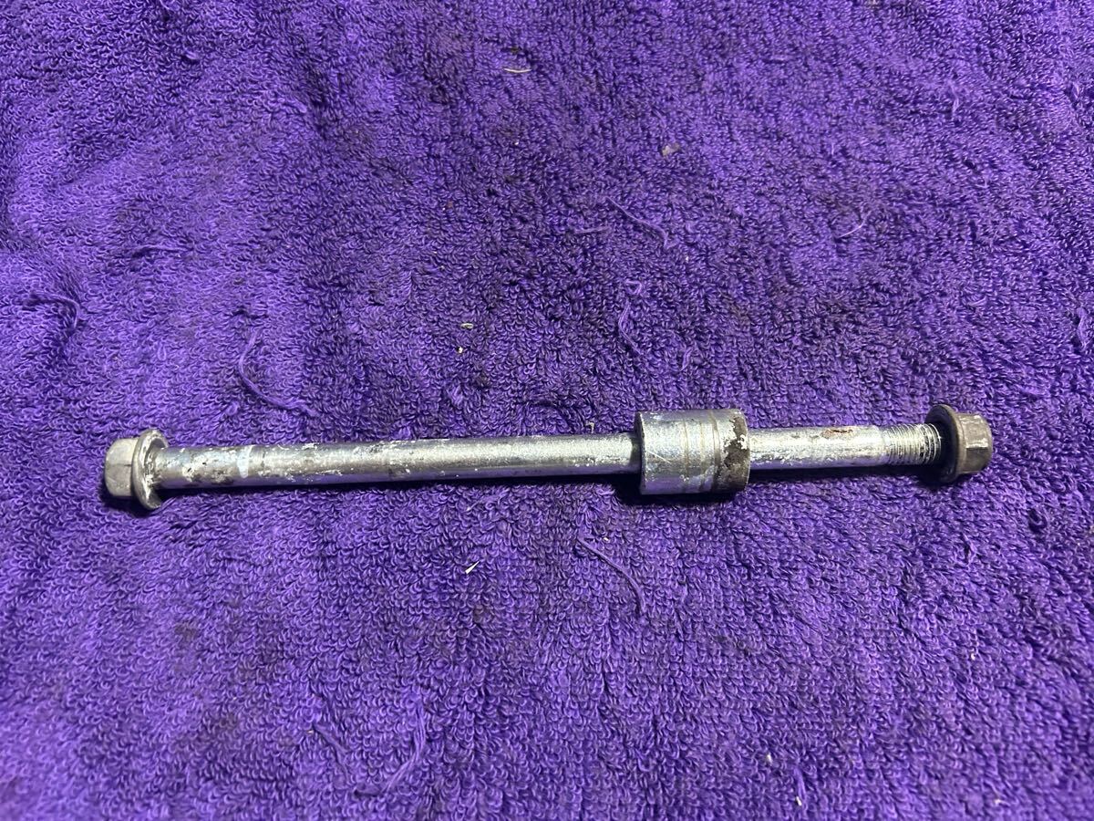 4516■ ヤマハ ジョグ JOG SA16J フロント アクスルシャフト拍卖