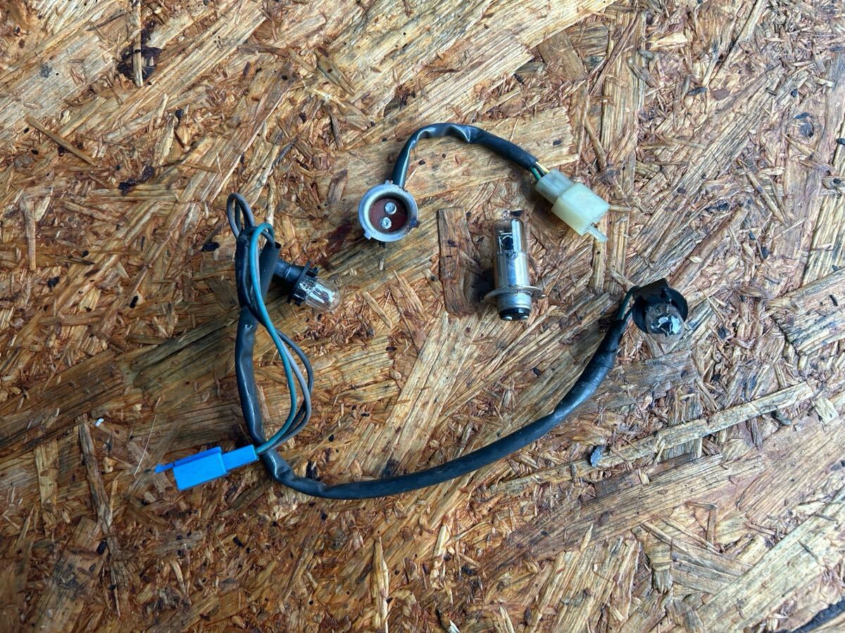 4553■ ヤマハ JOG ジョグ エボ SA16J ヘッドライト ソケット 電球 ウインカー ウインカー拍卖