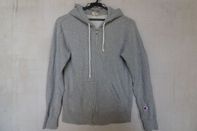 Champion/チャンピオン/長袖パーカ/CWSM102R/スウェット素材/前ジップアップ/ロゴししゅうワッペン/グレー杢/Mサイズ(10/1R7)拍卖