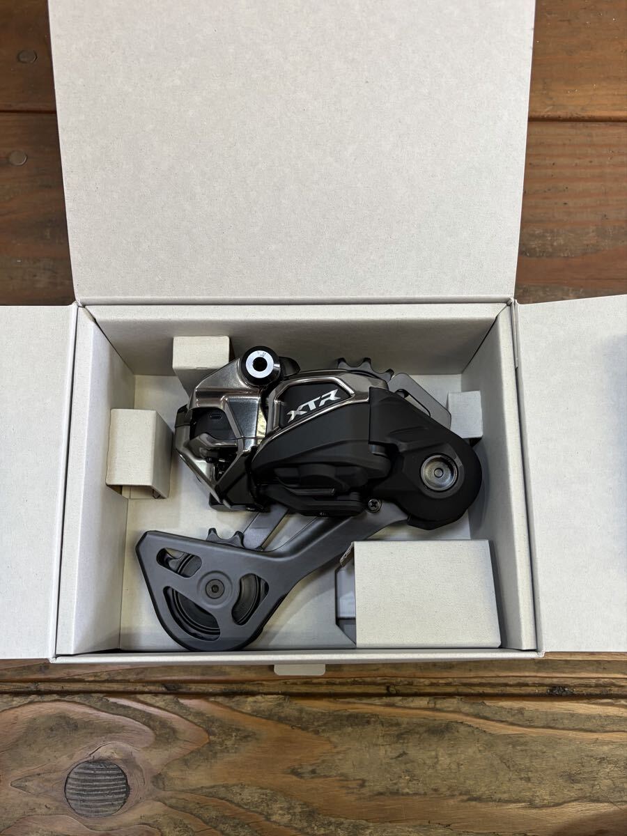 未使用 箱入 シマノ 新型XTR リアディレイラー Di2仕様『RD-M9250-SGS 12s専用』バッテリー別売拍卖