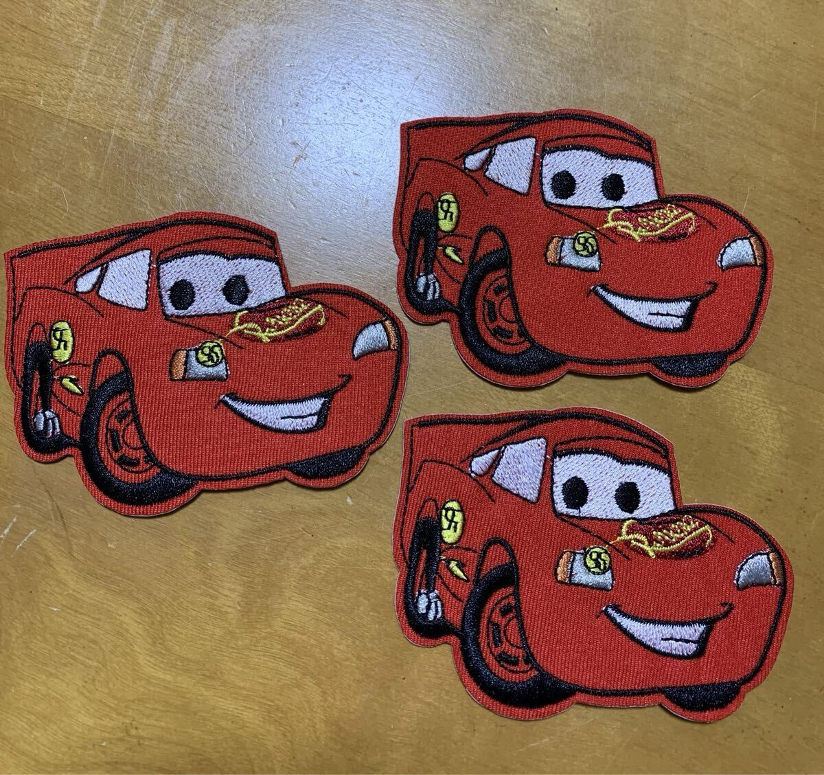 カーズ マックィーン ディズニー アイロン ワッペン 3枚セット 刺繍 アップリケ マックイーン キャラクター 男児 男の子拍卖