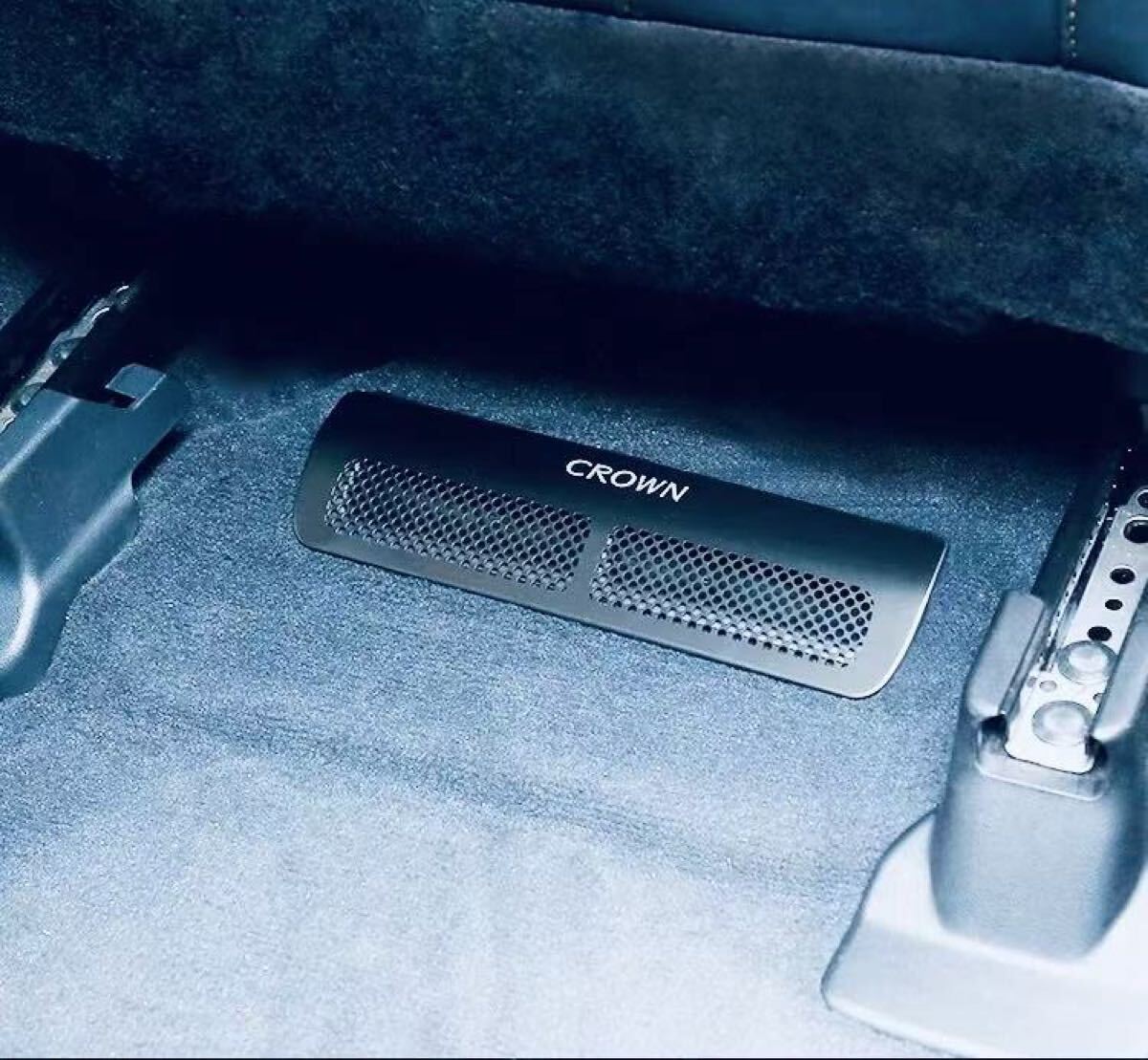 クラウンCROWN 210系 シート下風口カバー【C552b】拍卖