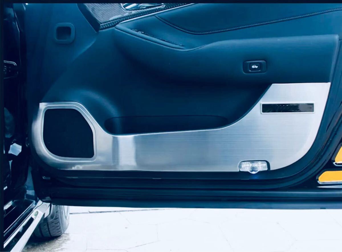 クラウンCROWN 210系 ドアキックマット キズ防止【E46a】拍卖