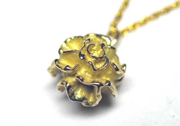 送料無料 卸値 K18YG カーネションペンダント拍卖