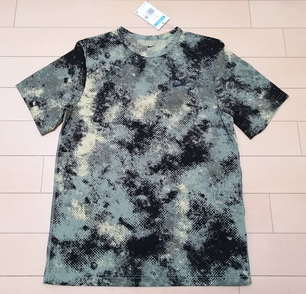 【新品未使用タグ付き】ナイキ ハイバース NIKE正規品 半袖シャツ/メンズ Mサイズ、カモ/迷彩、Dri-FIT、FZ0737-386拍卖