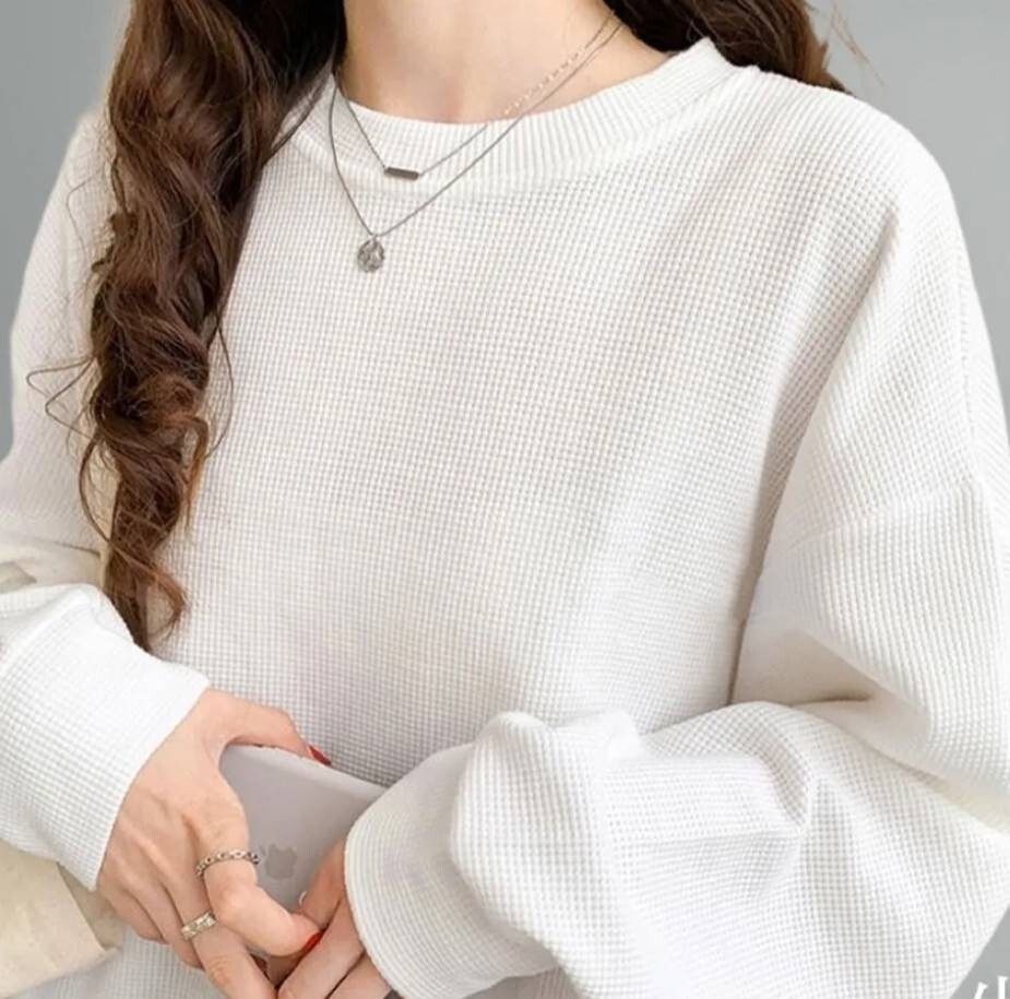 シンプル無地トレーナー レディース 薄め素材で着ぶくれ防止 ゆったり可愛い拍卖