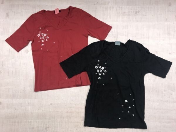 noue rue ヌール レトロ オリエンタル 古着 花柄プリント Vネック 半袖 タイト Tシャツ 色違い 2点セット レディース コットン100% 赤/黒拍卖