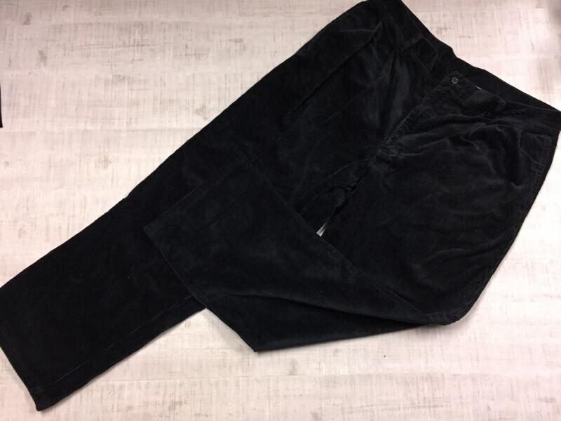 ユニクロ UNIQLO アメカジ トラッド コーデュロイ トラウザーズ スラックス パンツ ボトムス メンズ 超大きいサイズ 100cm 黒拍卖