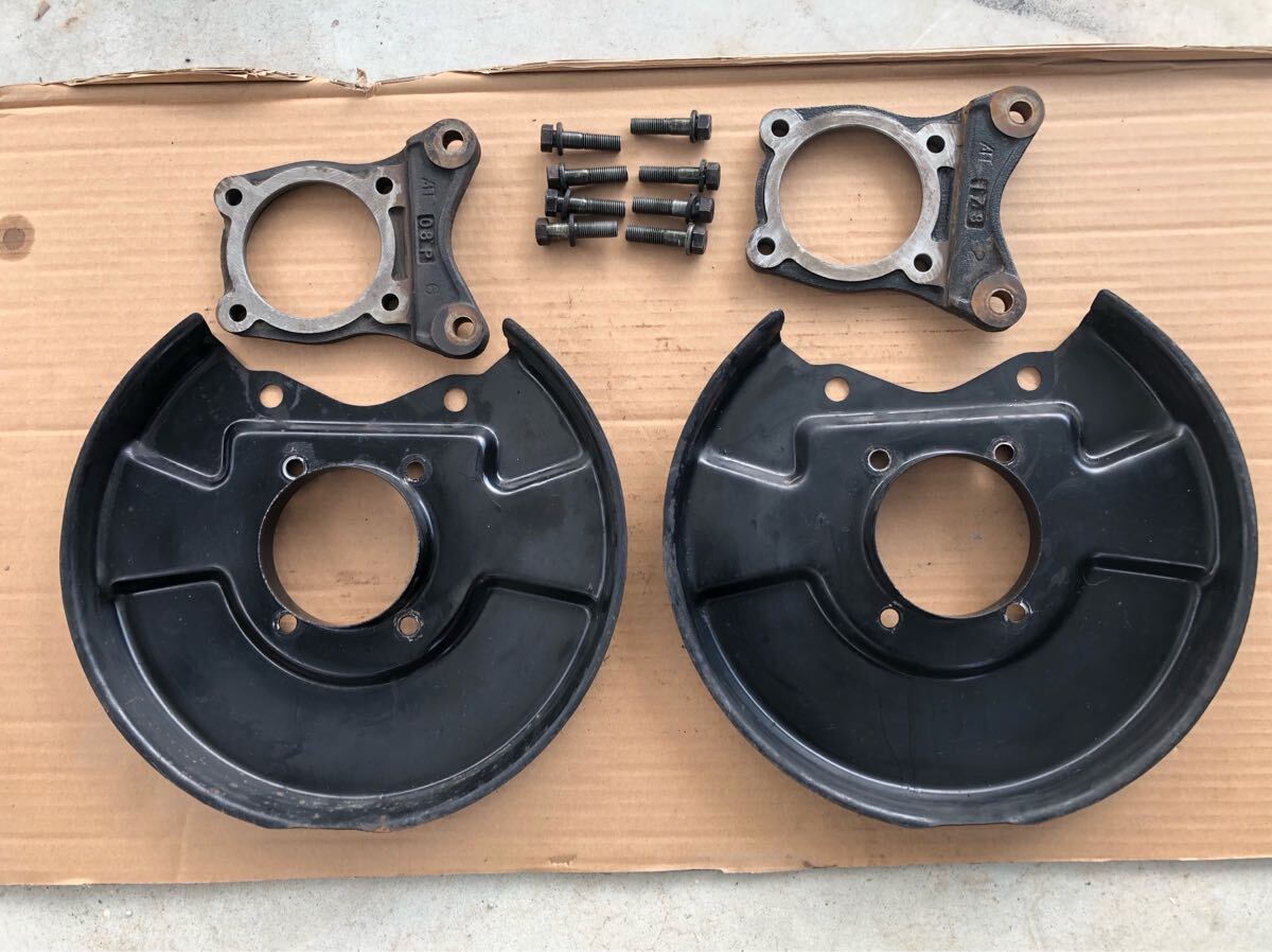 ジムニー JA11 フロントダストカバー ホルダブレーキキャリパ 平成4年式MT車 中古品 バックプレート拍卖