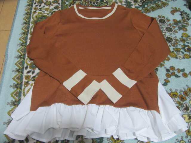 USED美品長袖ニット裾フリル付きMサイズくらいレーヨン100%激安即決20円拍卖